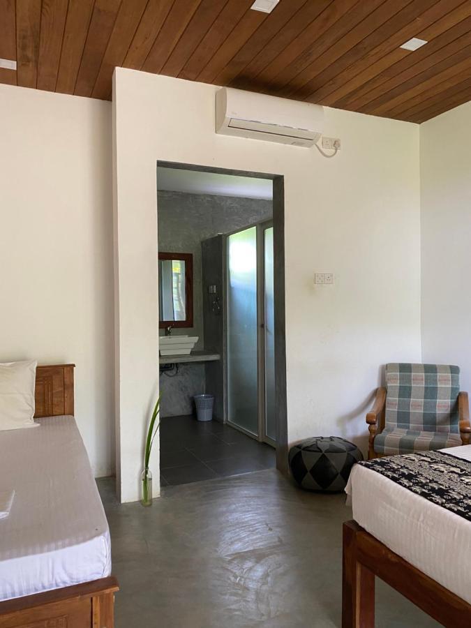 The Dale Mirissa Hotel Exterior photo