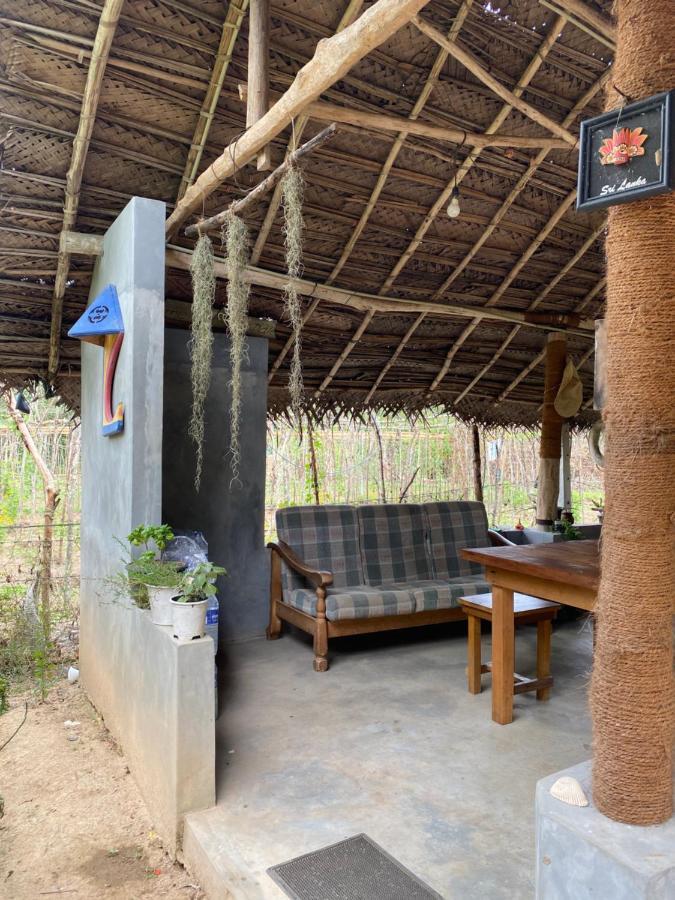 The Dale Mirissa Hotel Exterior photo
